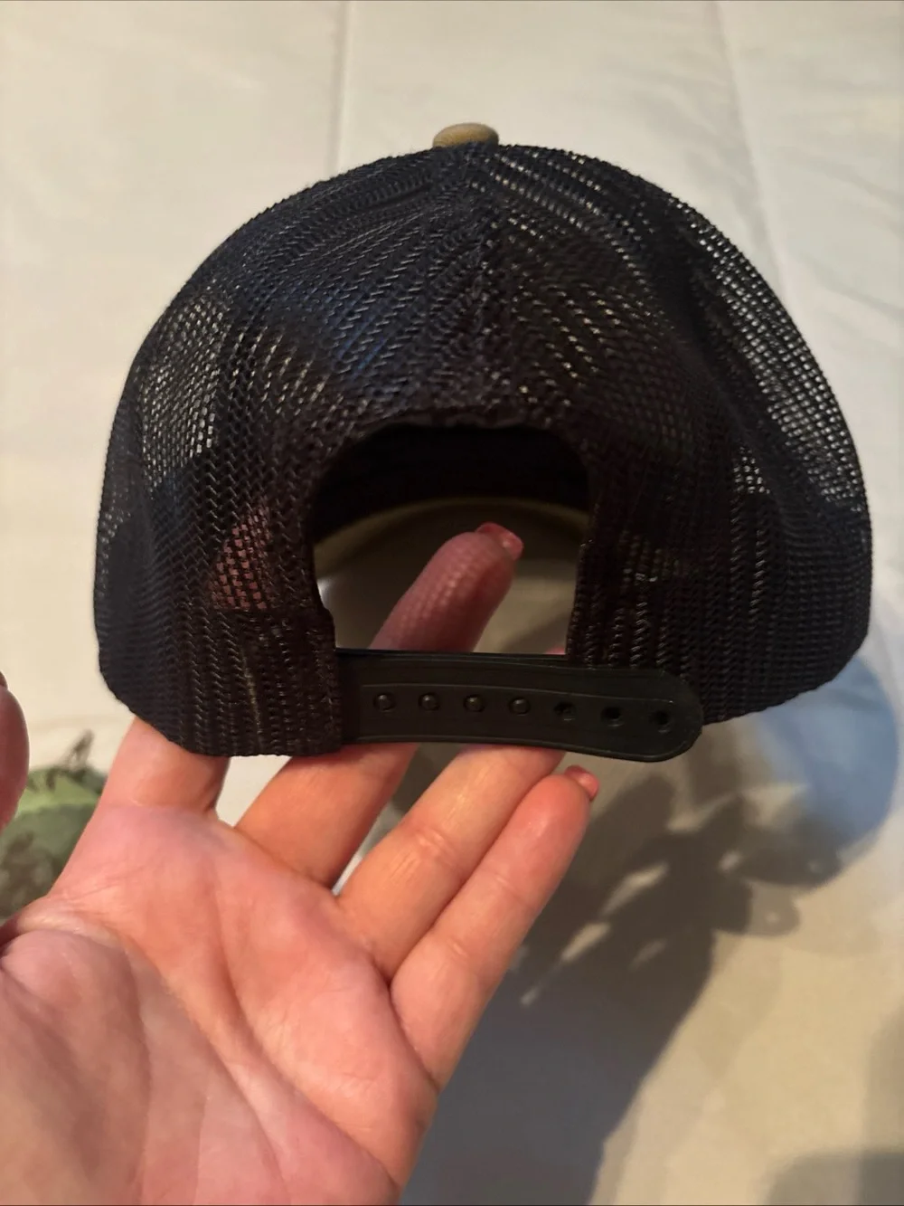 John Deere Khaki and Black Mesh Logo Cap / coin purse